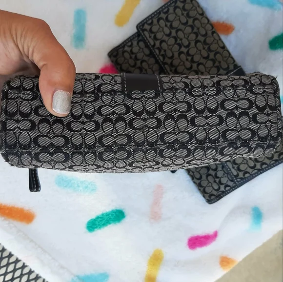 COACH Y2K Mini Signature 2-Piece Set Soho Era Buckle Long Wallet + Matching Case - Picture 5 of 16